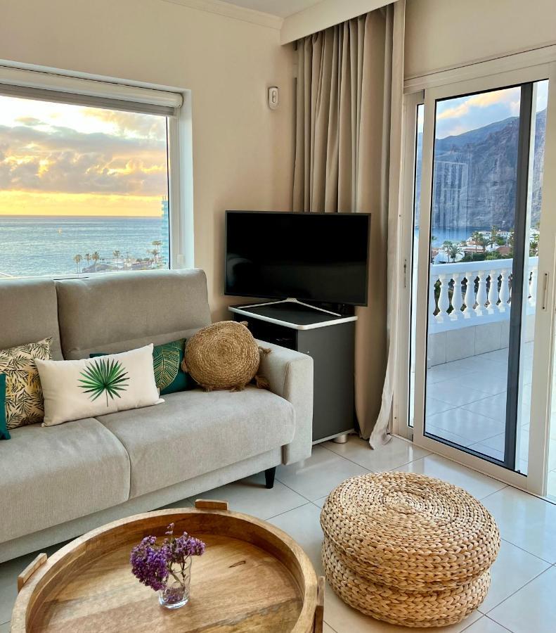 Luxury Penthouse With Breathtaking Views And Huge Private Terraces Apartment Puerto de Santiago  Exterior photo