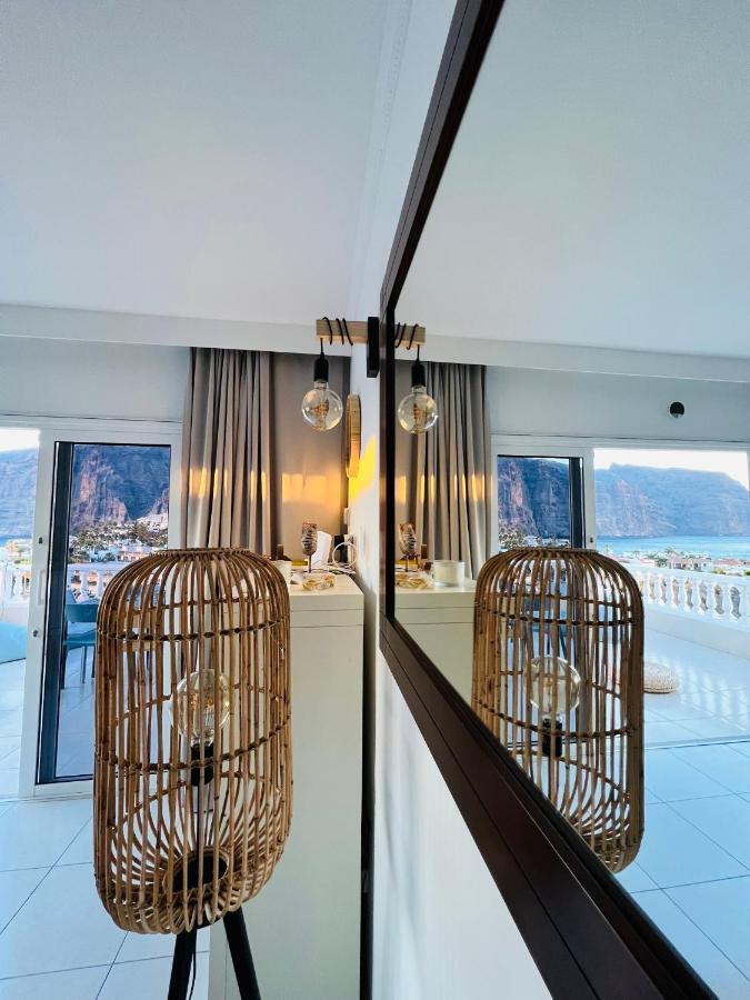 Luxury Penthouse With Breathtaking Views And Huge Private Terraces Apartment Puerto de Santiago  Exterior photo