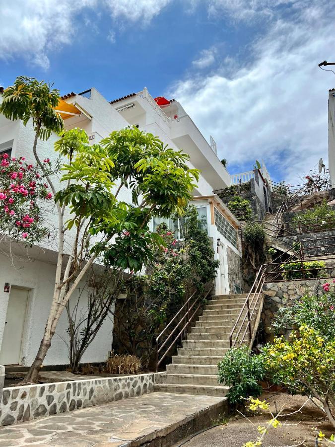 Luxury Penthouse With Breathtaking Views And Huge Private Terraces Apartment Puerto de Santiago  Exterior photo